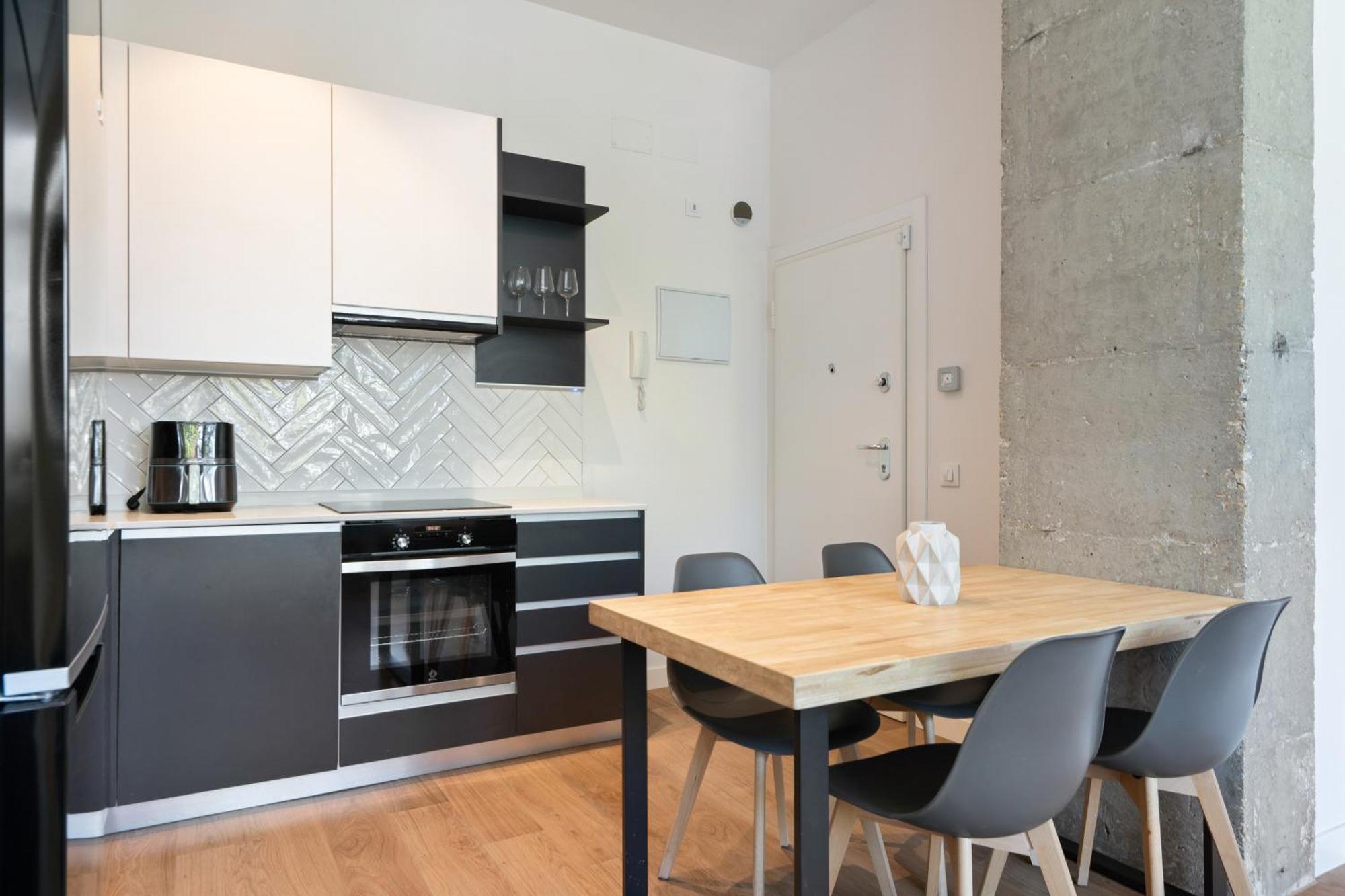 Apartamento Unico Chamartin มาดริด ภายนอก รูปภาพ